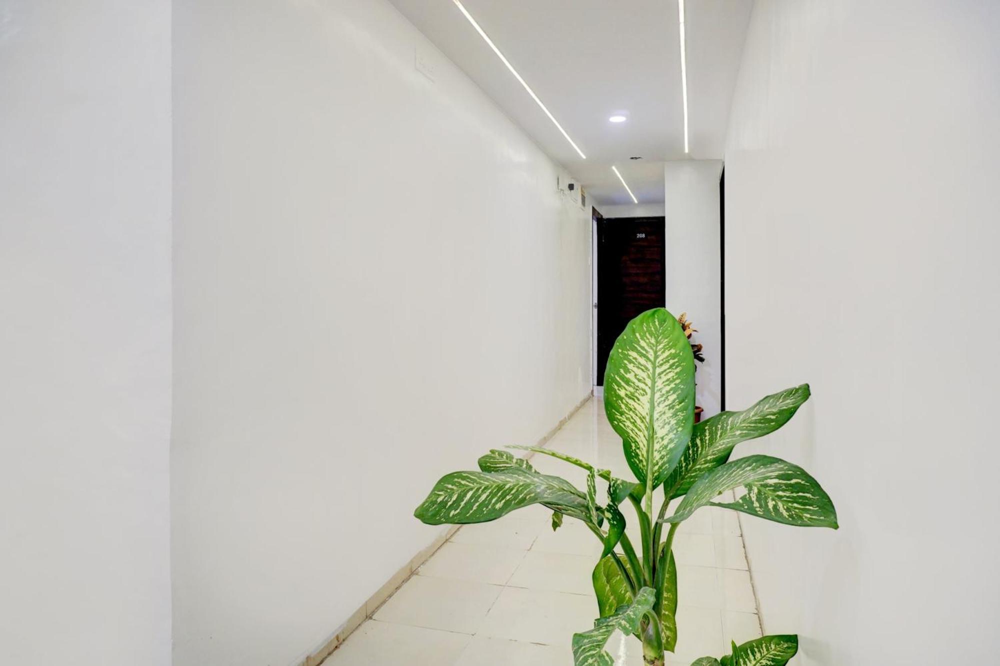 Super O Laxman Nagar Baner Hotel Pune
